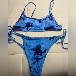 ⭐️Shein Blue Tie-Dye Swimming Suit⭐️